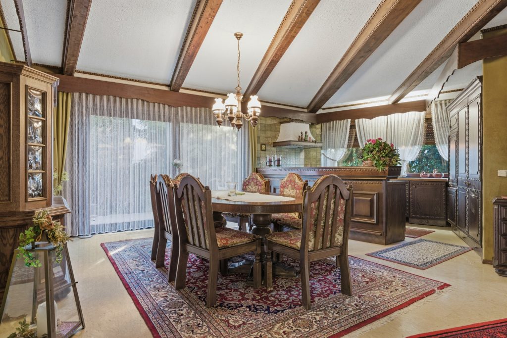 HUST Immobilien GmbH & Co. KG - Immobilienangebot - Kuppenheim - Alle - Ein Ort zum Ankommen – Einfamilienhaus mit einzigartiger Architektur und Blick ins Grüne