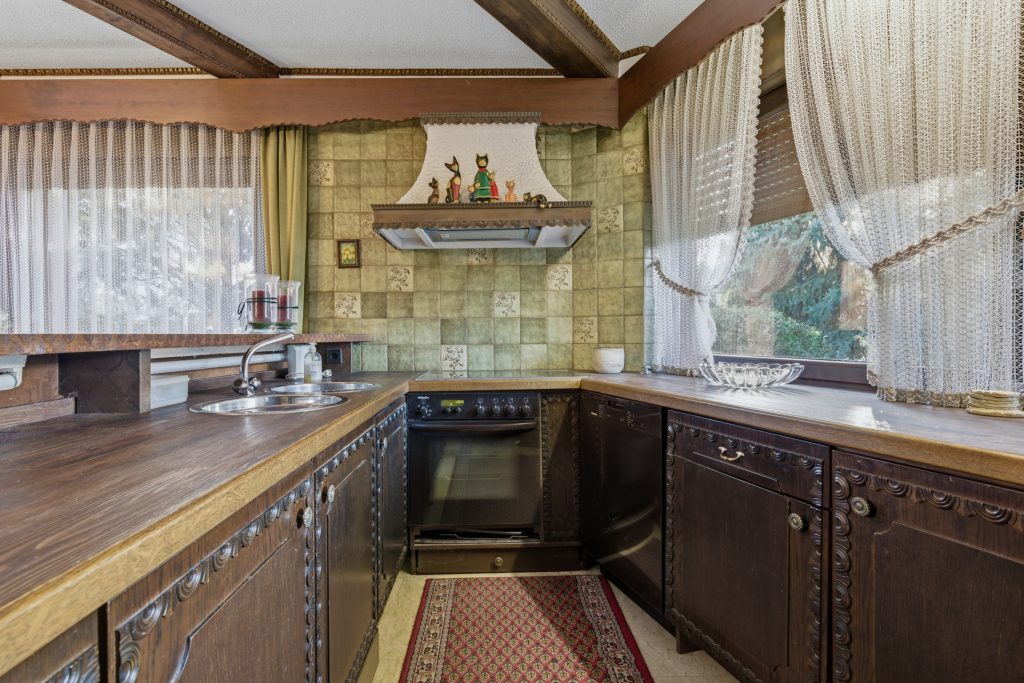 HUST Immobilien GmbH & Co. KG - Immobilienangebot - Kuppenheim - Alle - Ein Ort zum Ankommen – Einfamilienhaus mit einzigartiger Architektur und Blick ins Grüne