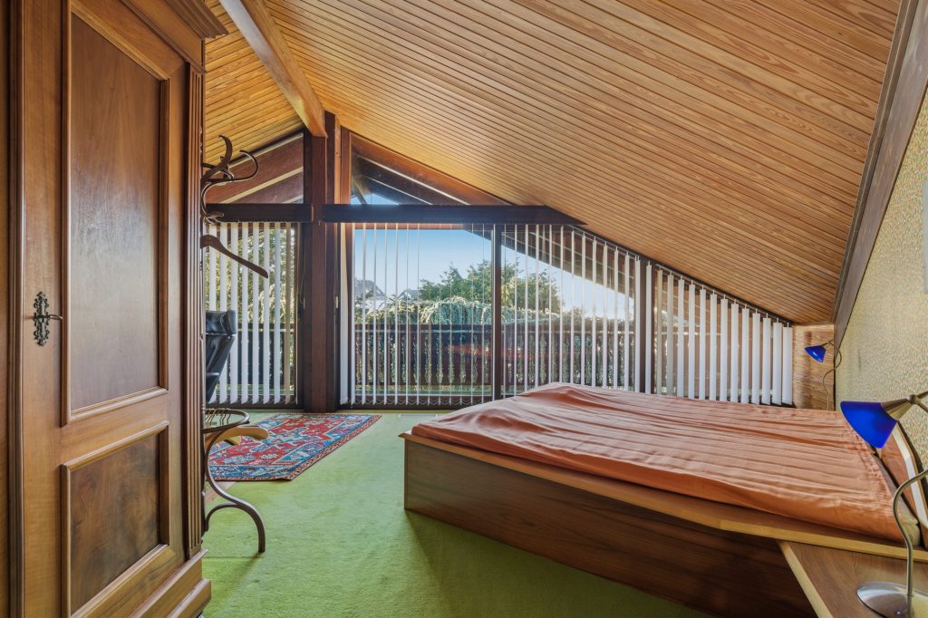 HUST Immobilien GmbH & Co. KG - Immobilienangebot - Kuppenheim - Alle - Ein Ort zum Ankommen – Einfamilienhaus mit einzigartiger Architektur und Blick ins Grüne