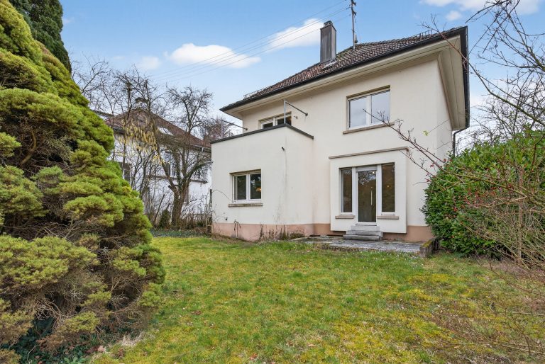 HUST Immobilien GmbH & Co. KG - Immobilienangebot - Karlsruhe - Alle - Ihr neues charmantes Zuhause mit Garten und Ausbaupotenzial in Karlsruhe Rüppurr
