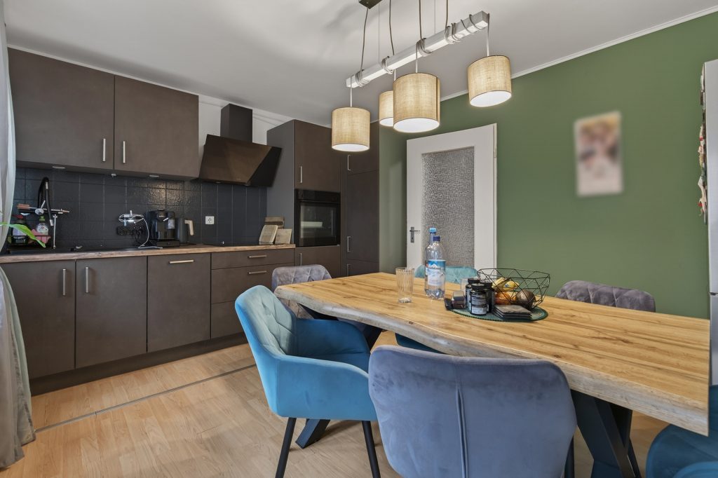 HUST Immobilien GmbH & Co. KG - Immobilienangebot - Rastatt - Alle - Voll vermietetes Mehrfamilienhaus mit 8 Einheiten & solider Rendite in Rastatt