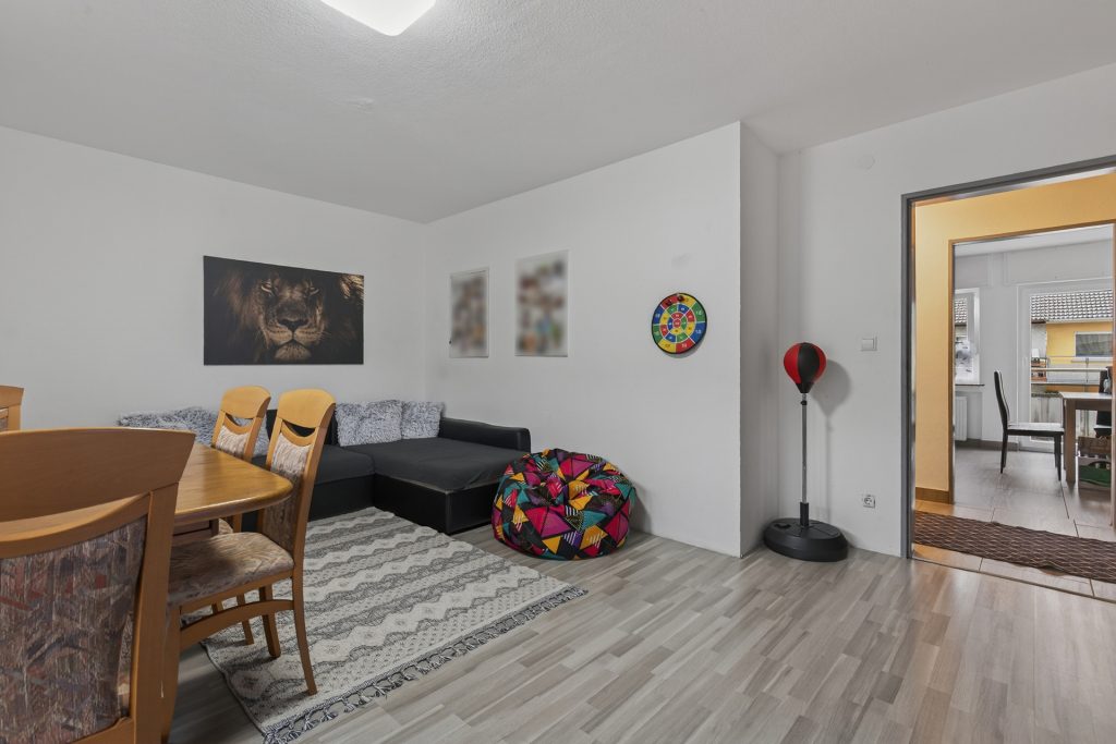 HUST Immobilien GmbH & Co. KG - Immobilienangebot - Rastatt - Alle - Voll vermietetes Mehrfamilienhaus mit 8 Einheiten & solider Rendite in Rastatt