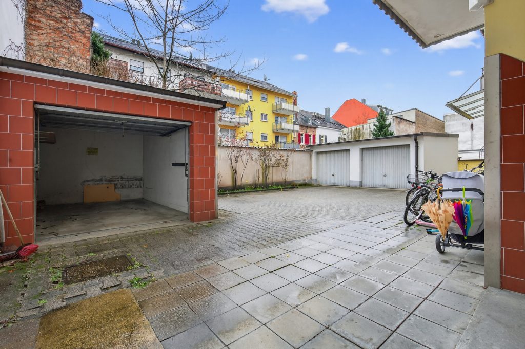 HUST Immobilien GmbH & Co. KG - Immobilienangebot - Rastatt - Alle - Voll vermietetes Mehrfamilienhaus mit 8 Einheiten & solider Rendite in Rastatt