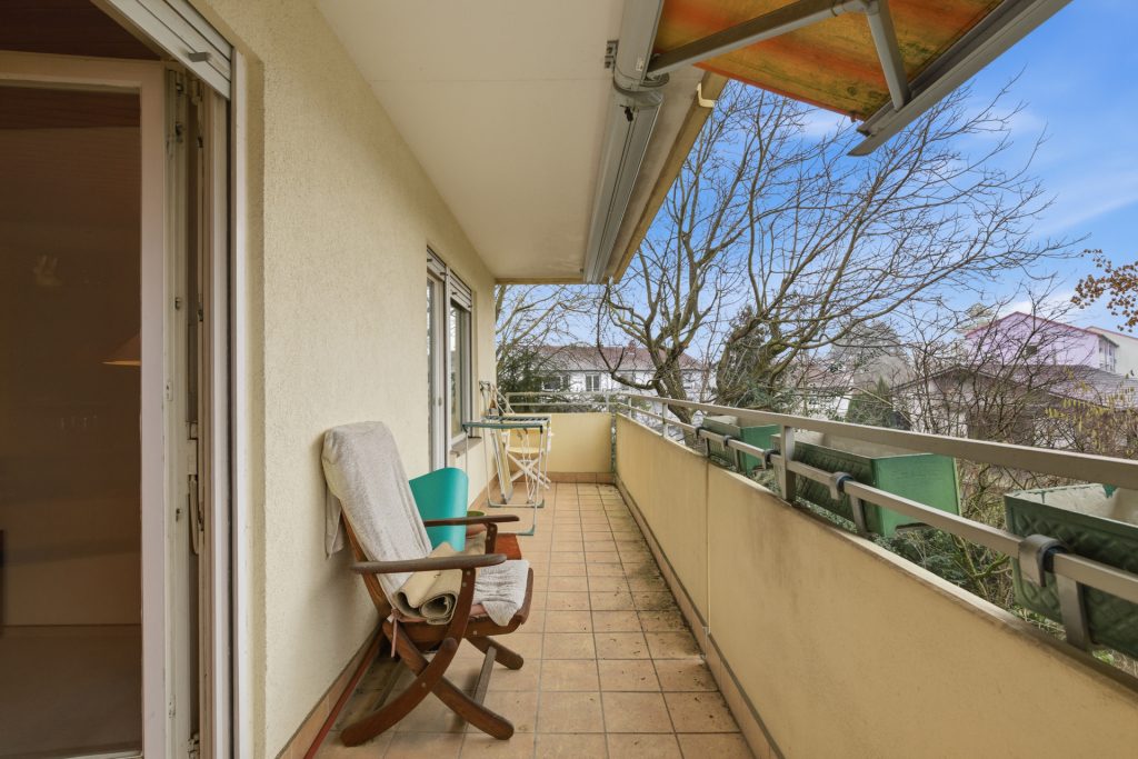 HUST Immobilien GmbH & Co. KG - Immobilienangebot - Weinheim - Alle - Großzügig wohnen mit Balkon und Aufzug – 4,5-Zimmer-Eigentumswohnung in Weinheim