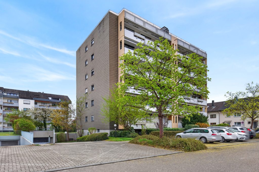 HUST Immobilien GmbH & Co. KG - Immobilienangebot - Stutensee / Blankenloch - Alle - Gestaltungspotenzial in Blankenloch – 3-Zimmer-Wohnung mit Balkon und Tiefgaragenstellplatz