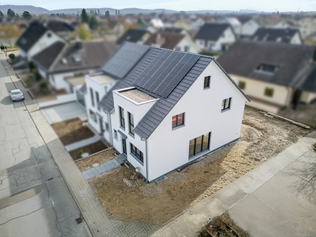 HUST Immobilien GmbH & Co. KG - Immobilienangebot - Stutensee / Spöck - Alle - A+ Willkommen in Ihrem neuen zu Hause! Moderner Neubau in energieeffizienter Bauweise (KfW 40 Plus)