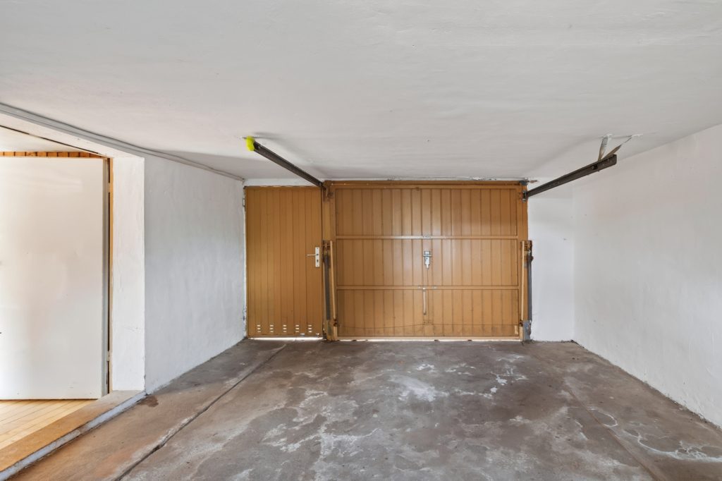 HUST Immobilien GmbH & Co. KG - Immobilienangebot - Bretten - Häuser - Technik erledigt, Zukunft offen: Einfamilienhaus mit Garten und riesiger Terrasse - sofort frei