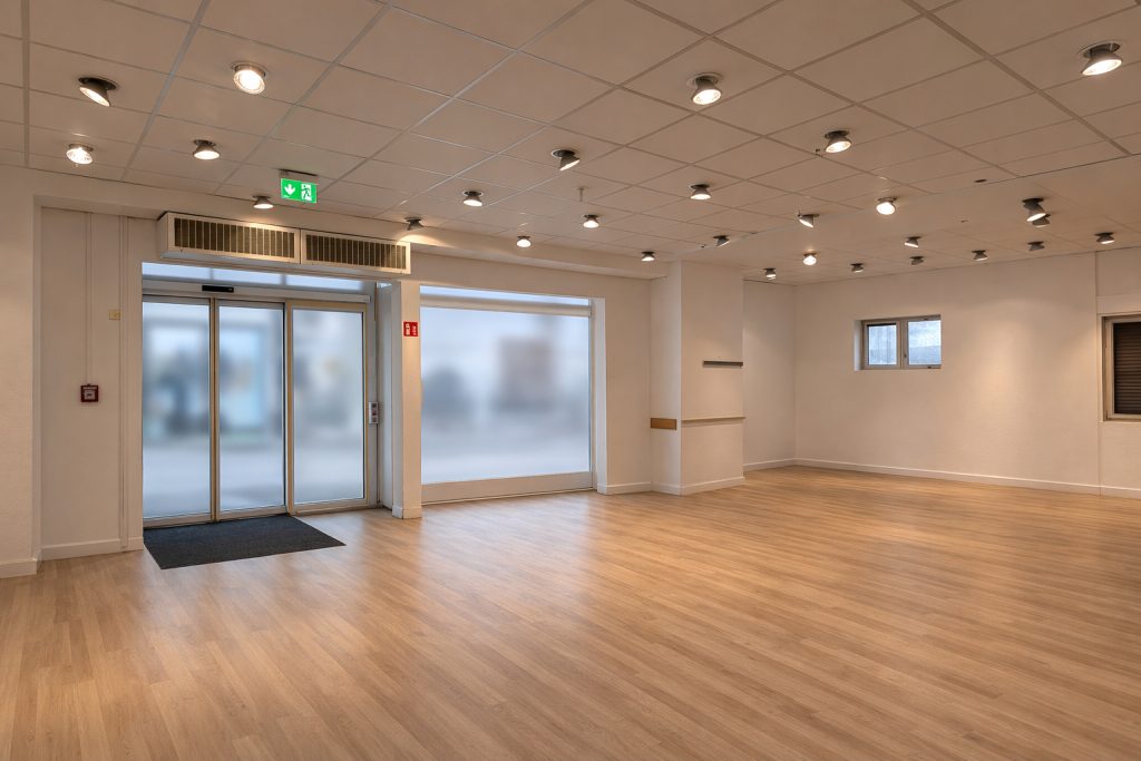 HUST Immobilien GmbH & Co. KG - Immobilienangebot - Ettlingen - Alle - Top-Spot: 95 m² mit Schaufensterfront & und Ausbaupotenzial