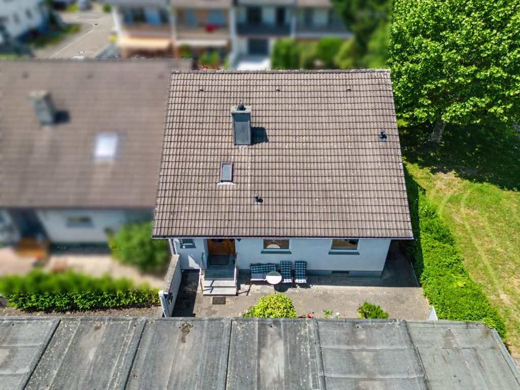 HUST Immobilien GmbH & Co. KG - Immobilienangebot - Eggenstein-Leopoldshafen - Alle - Einfamilienhaus mit Garten, Garage & viel Potenzial in Eggenstein-Leopoldshafen