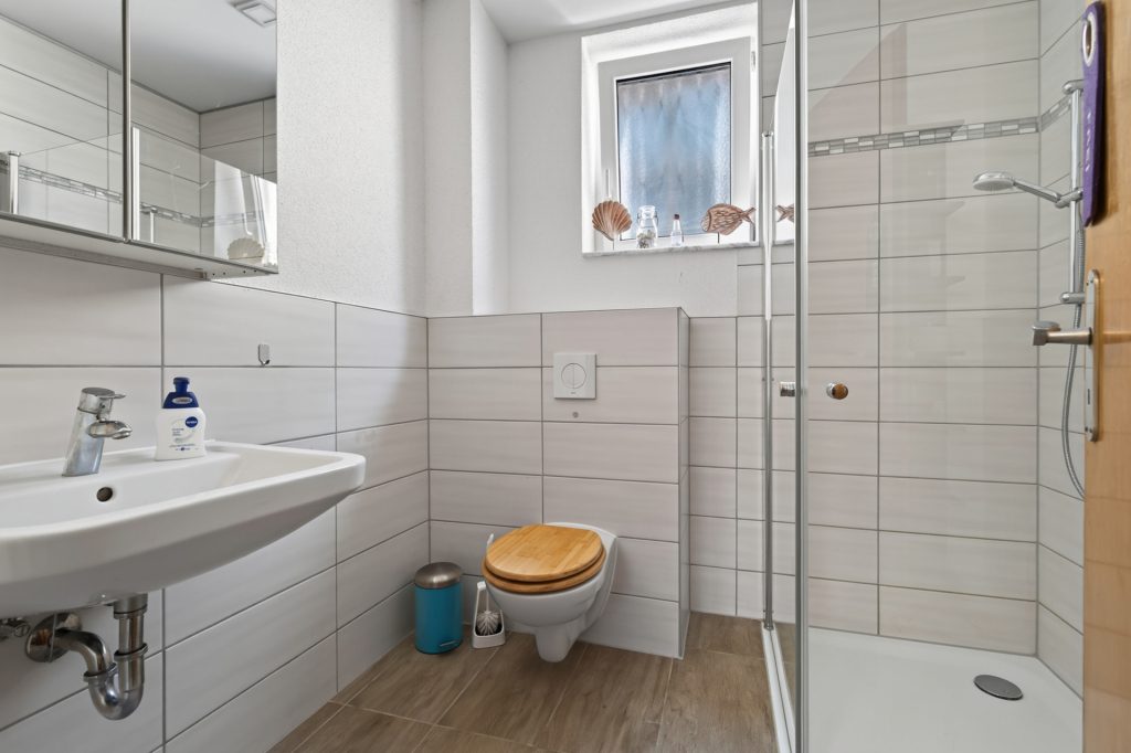 HUST Immobilien GmbH & Co. KG - Immobilienangebot - Bruchsal / Büchenau - Häuser - Ein Haus, das mitwächst - Wohnhaus mit Scheune und Baureserve in Bruchsal-Büchenau