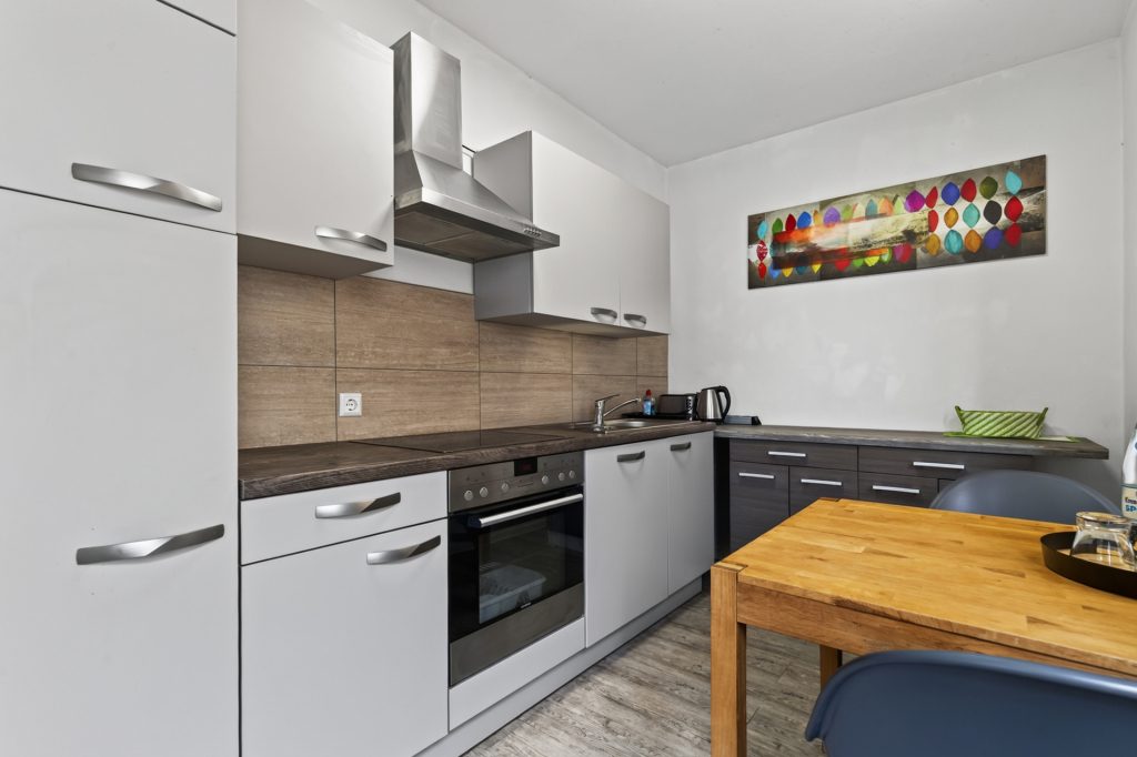 HUST Immobilien GmbH & Co. KG - Immobilienangebot - Bruchsal / Büchenau - Häuser - Ein Haus, das mitwächst - Wohnhaus mit Scheune und Baureserve in Bruchsal-Büchenau