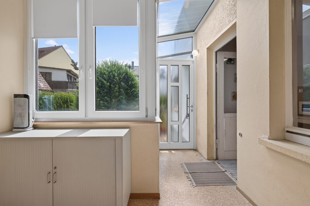 HUST Immobilien GmbH & Co. KG - Immobilienangebot - Bruchsal / Büchenau - Häuser - Ein Haus, das mitwächst - Wohnhaus mit Scheune und Baureserve in Bruchsal-Büchenau