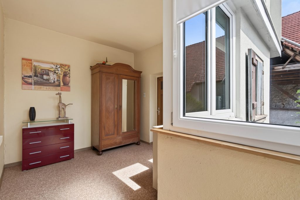 HUST Immobilien GmbH & Co. KG - Immobilienangebot - Bruchsal / Büchenau - Häuser - Ein Haus, das mitwächst - Wohnhaus mit Scheune und Baureserve in Bruchsal-Büchenau