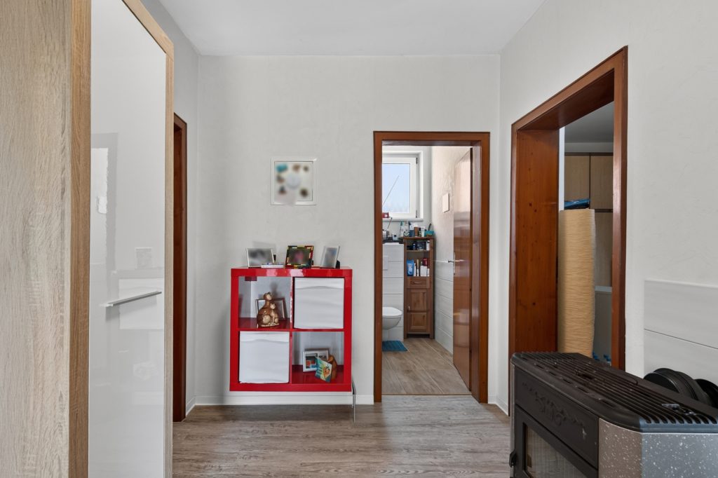 HUST Immobilien GmbH & Co. KG - Immobilienangebot - Bruchsal / Büchenau - Häuser - Ein Haus, das mitwächst - Wohnhaus mit Scheune und Baureserve in Bruchsal-Büchenau