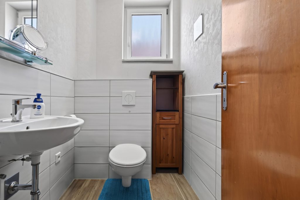 HUST Immobilien GmbH & Co. KG - Immobilienangebot - Bruchsal / Büchenau - Häuser - Ein Haus, das mitwächst - Wohnhaus mit Scheune und Baureserve in Bruchsal-Büchenau