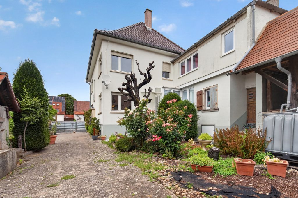 HUST Immobilien GmbH & Co. KG - Immobilienangebot - Bruchsal / Büchenau - Häuser - Ein Haus, das mitwächst - Wohnhaus mit Scheune und Baureserve in Bruchsal-Büchenau