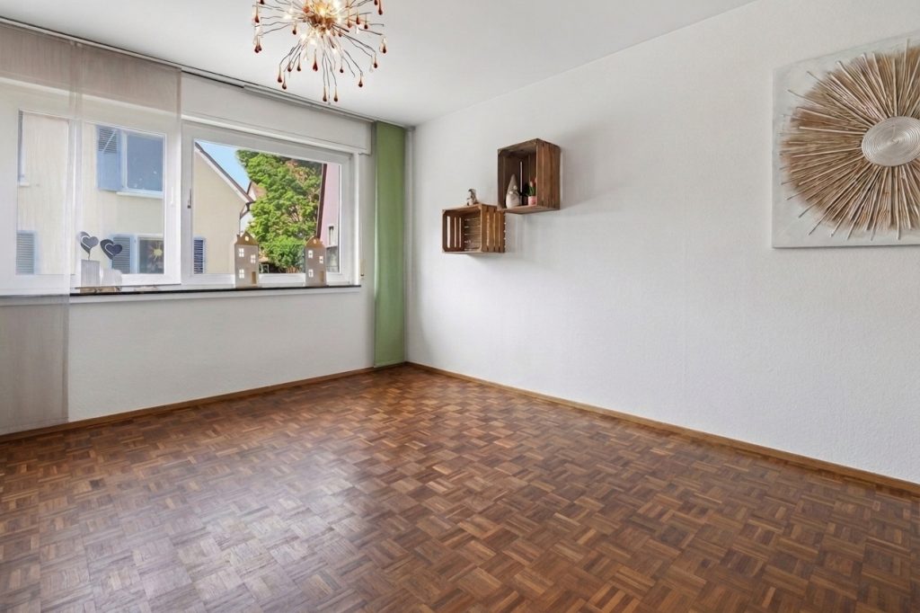 HUST Immobilien GmbH & Co. KG - Immobilienangebot - Bruchsal / Büchenau - Häuser - Ein Haus, das mitwächst - Wohnhaus mit Scheune und Baureserve in Bruchsal-Büchenau