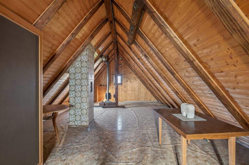 HUST Immobilien GmbH & Co. KG - Immobilienangebot - Neuburg am Rhein - Alle - Sanierungsjuwel für Familien: Viel Platz, viel Grün, viele Möglichkeiten in Neuburg am Rhein
