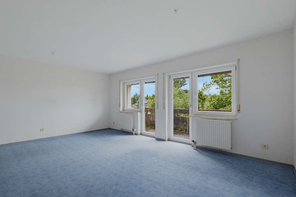 HUST Immobilien GmbH & Co. KG - Immobilienangebot - Stutensee - Alle - Sanierungsbedürftiges Reihenendhaus mit Garten und viel Potenzial in Stutensee-Friedrichstal
