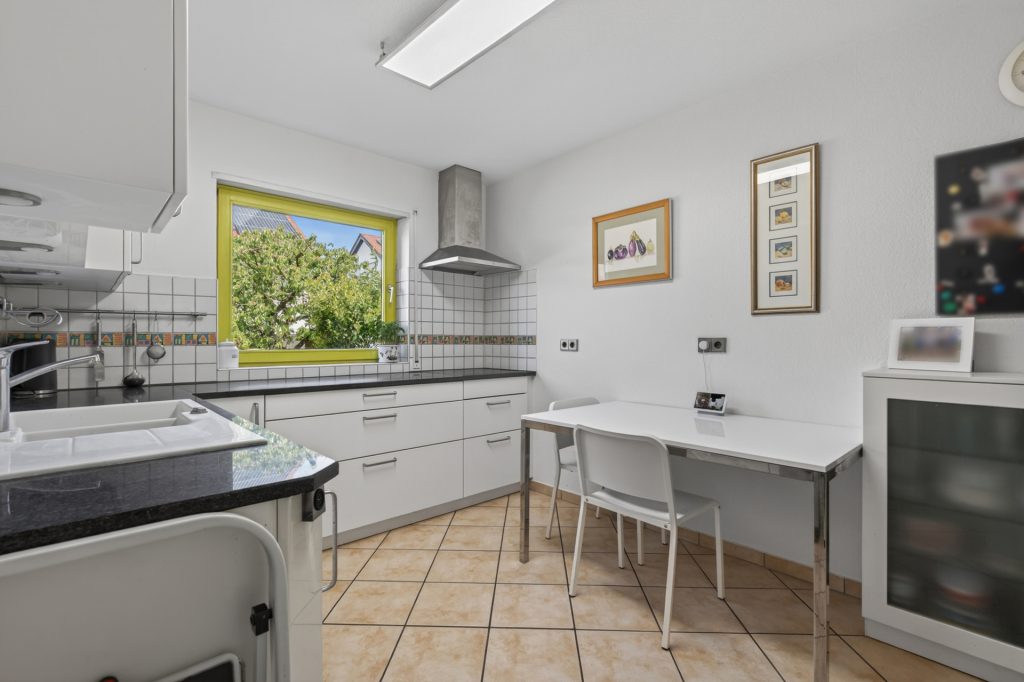 HUST Immobilien GmbH & Co. KG - Immobilienangebot - Stutensee / Spöck - Alle - Raum für die ganze Familie – gepflegtes Reihenmittelhaus mit Garten und Garage in Stutensee-Spöck