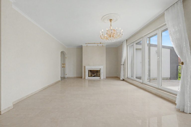 HUST Immobilien GmbH & Co. KG - Immobilienangebot - Karlsruhe - Alle - Exklusives Wohnen auf 176 m² – Penthouse mit 2 Terrassen, Kamin und neuer Einbauküche
