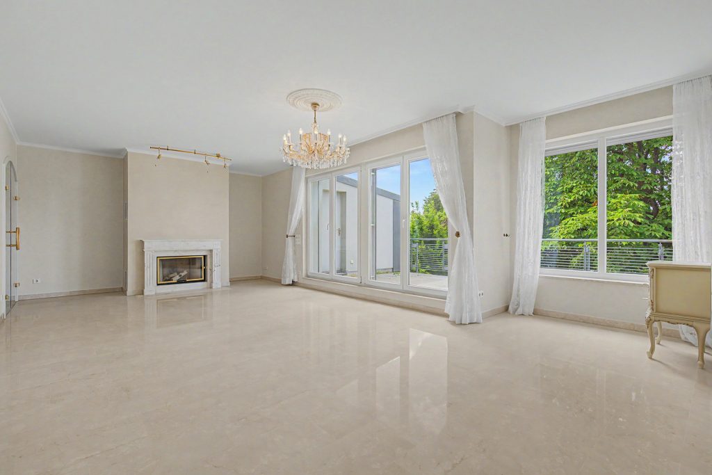 HUST Immobilien GmbH & Co. KG - Immobilienangebot - Karlsruhe - Alle - Exklusives Wohnen auf 176 m² – Penthouse mit 2 Terrassen, Kamin und neuer Einbauküche
