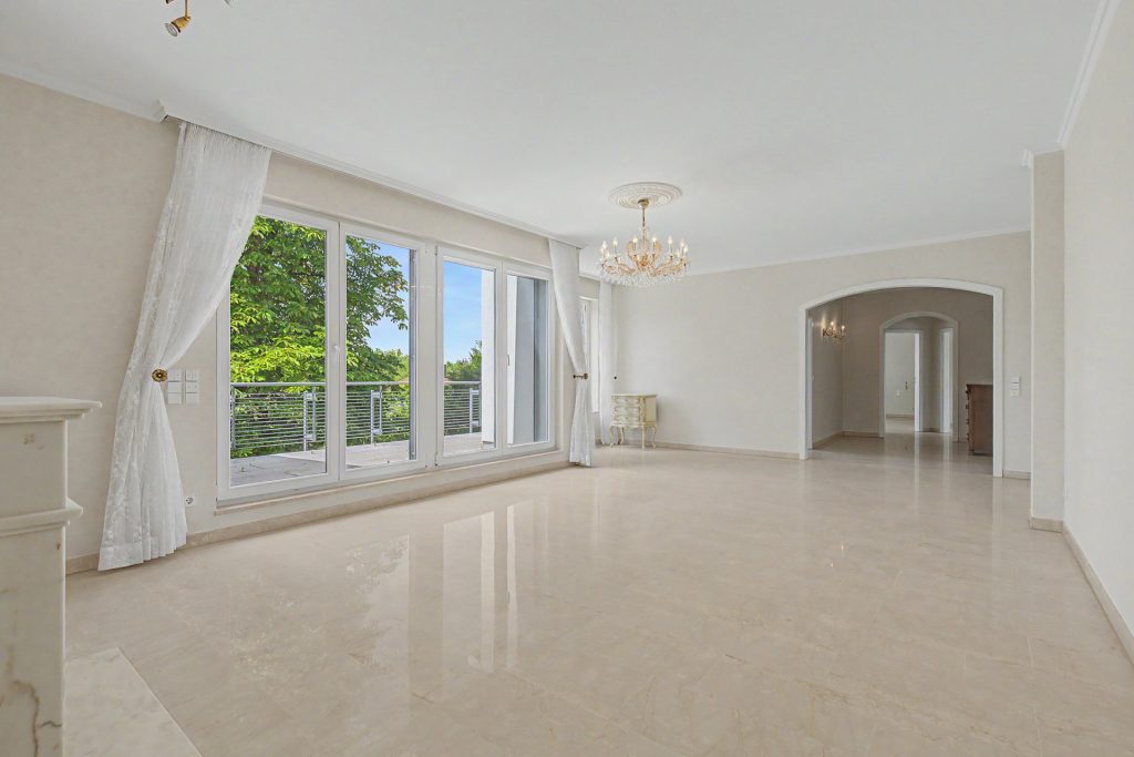 HUST Immobilien GmbH & Co. KG - Immobilienangebot - Karlsruhe - Alle - Exklusives Wohnen auf 176 m² – Penthouse mit 2 Terrassen, Kamin und neuer Einbauküche