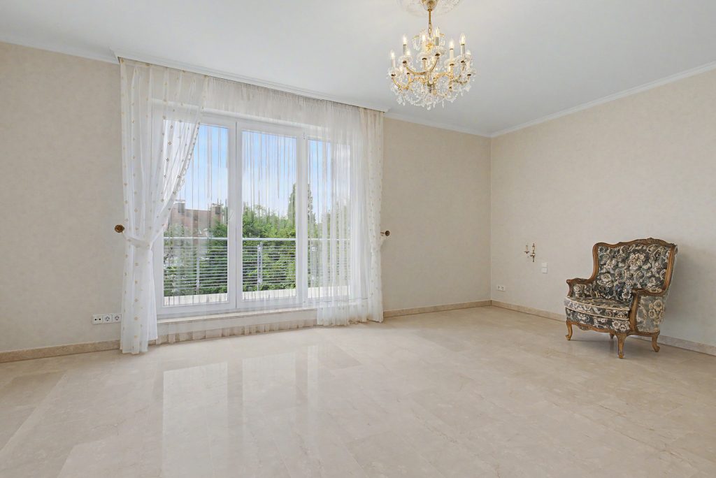 HUST Immobilien GmbH & Co. KG - Immobilienangebot - Karlsruhe - Alle - Exklusives Wohnen auf 176 m² – Penthouse mit 2 Terrassen, Kamin und neuer Einbauküche