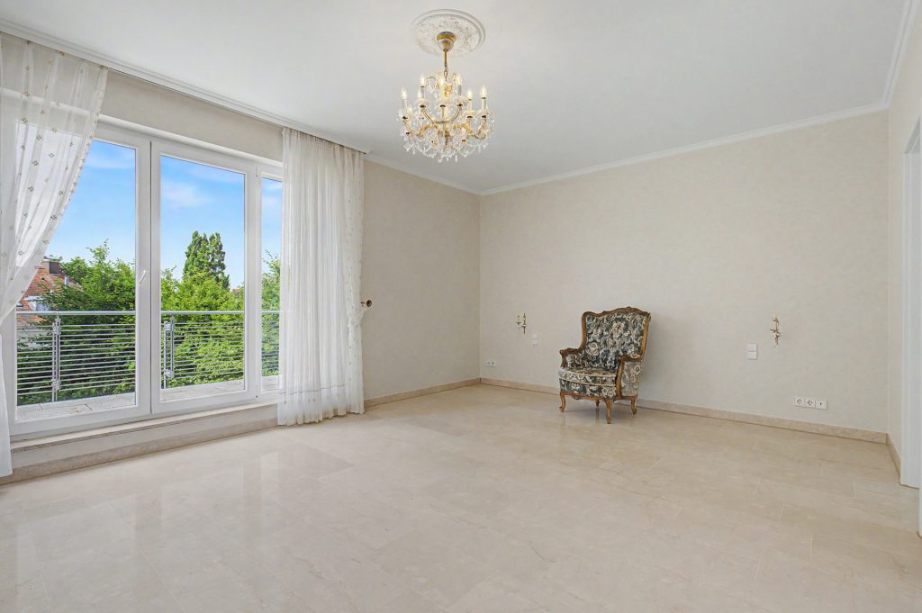 HUST Immobilien GmbH & Co. KG - Immobilienangebot - Karlsruhe - Alle - Exklusives Wohnen auf 176 m² – Penthouse mit 2 Terrassen, Kamin und neuer Einbauküche