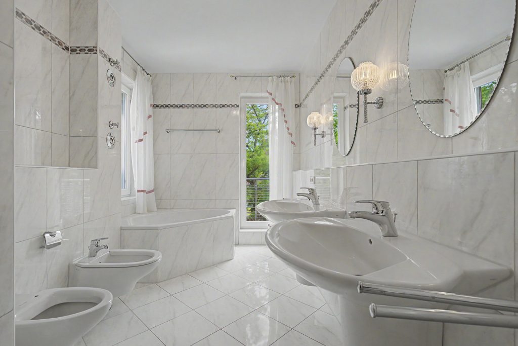 HUST Immobilien GmbH & Co. KG - Immobilienangebot - Karlsruhe - Alle - Exklusives Wohnen auf 176 m² – Penthouse mit 2 Terrassen, Kamin und neuer Einbauküche