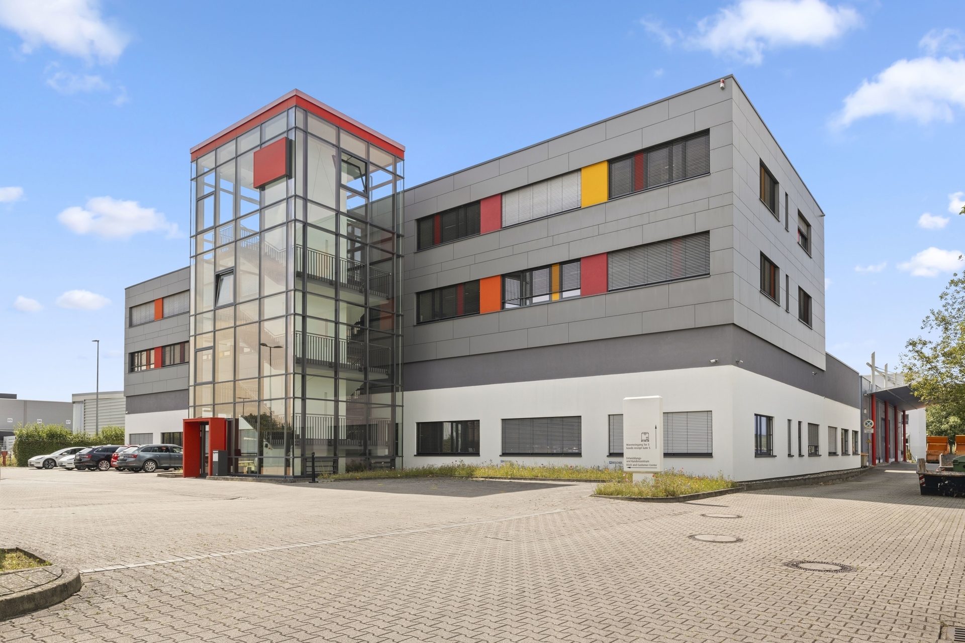 HUST Immobilien GmbH & Co. KG - Immobilienangebot - Karlsruhe - Alle - Business-Exzellenz in Karlsruhe: Repräsentative Office-Fläche mit Full-Service-Potenzial