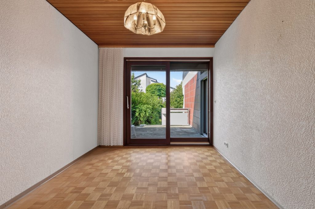 HUST Immobilien GmbH & Co. KG - Immobilienangebot - Karlsruhe / Durlach - Alle - Wohnen am Geigersberg - Charaktervolles Einfamilienhaus mit Einliegerwohnung, Garten & Doppelgarage