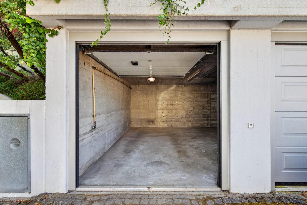 HUST Immobilien GmbH & Co. KG - Immobilienangebot - Karlsruhe / Durlach - Alle - Wohnen am Geigersberg - Charaktervolles Einfamilienhaus mit Einliegerwohnung, Garten & Doppelgarage