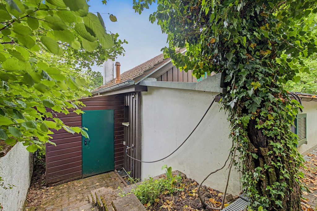 HUST Immobilien GmbH & Co. KG - Immobilienangebot - Karlsruhe-Durlach - Alle - Erholung im Grünen – Liebevoll modernisiertes Wochenendhaus in Karlsruhe-Durlach