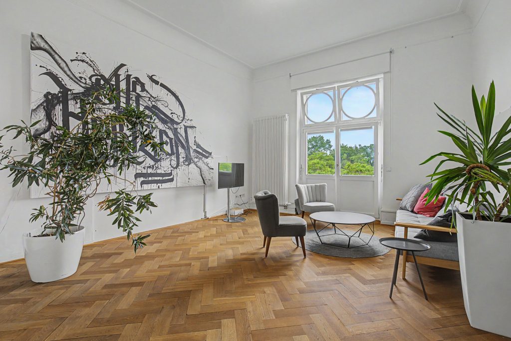 HUST Immobilien GmbH & Co. KG - Immobilienangebot - Karlsruhe / Weststadt - Alle - Außergewöhnliche Altbauwohnung mit mehr als 280 m² in der Karlsruher Weststadt