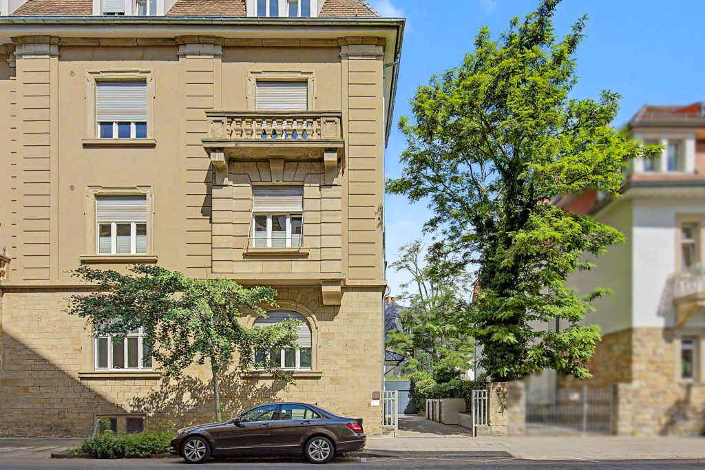 HUST Immobilien GmbH & Co. KG - Immobilienangebot - Karlsruhe / Weststadt - Alle - Außergewöhnliche Altbauwohnung mit mehr als 280 m² in der Karlsruher Weststadt