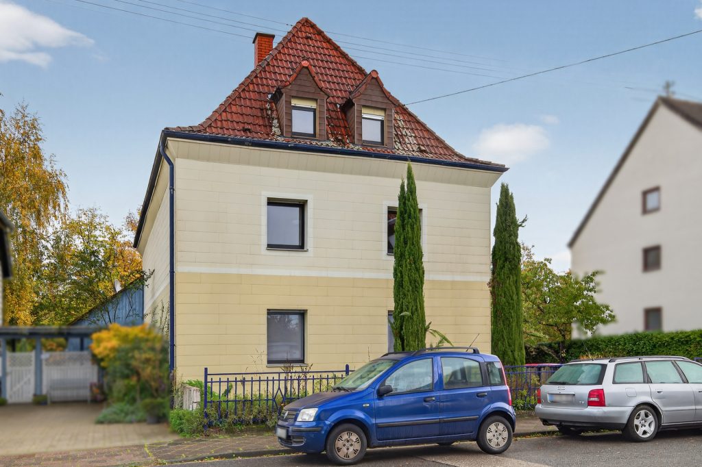 HUST Immobilien GmbH & Co. KG - Immobilienangebot - Karlsruhe / Knielingen - Wohnungen - 3-Zimmer-Erdgeschosswohnung mit Terrasse und Garage in ruhiger Lage