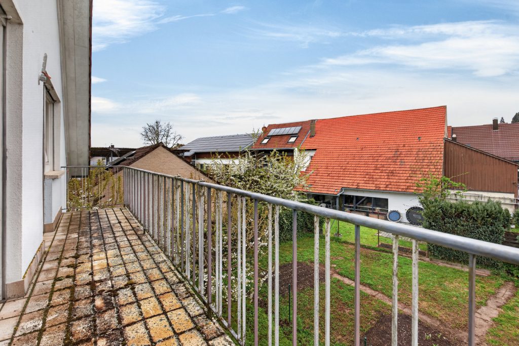 HUST Immobilien GmbH & Co. KG - Immobilienangebot - Keltern / Ellmendingen - Alle - Renovierungsbedürftiges Zweifamilienhaus in ruhiger Wohnlage von Keltern / Ellmendingen