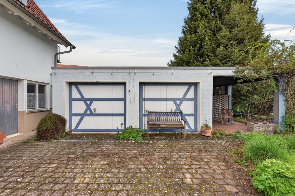 HUST Immobilien GmbH & Co. KG - Immobilienangebot - Keltern / Ellmendingen - Alle - Renovierungsbedürftiges Zweifamilienhaus in ruhiger Wohnlage von Keltern / Ellmendingen