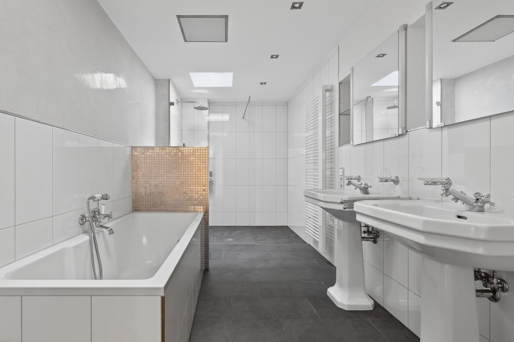 HUST Immobilien GmbH & Co. KG - Immobilienangebot - Waldbronn - Alle - Elegantes Penthouse mit 180° Dachterrasse und hellem Wohnkonzept