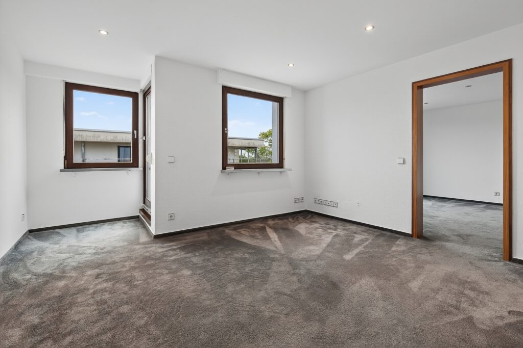 HUST Immobilien GmbH & Co. KG - Immobilienangebot - Waldbronn - Alle - Elegantes Penthouse mit 180° Dachterrasse und hellem Wohnkonzept
