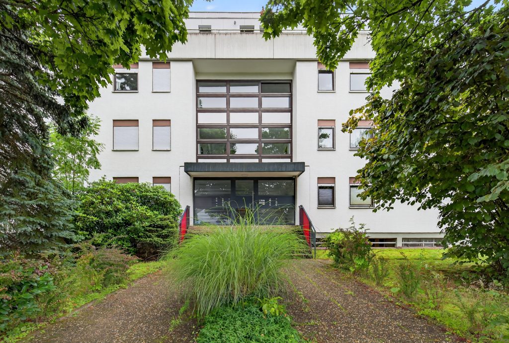 HUST Immobilien GmbH & Co. KG - Immobilienangebot - Waldbronn - Alle - Elegantes Penthouse mit 180° Dachterrasse und hellem Wohnkonzept
