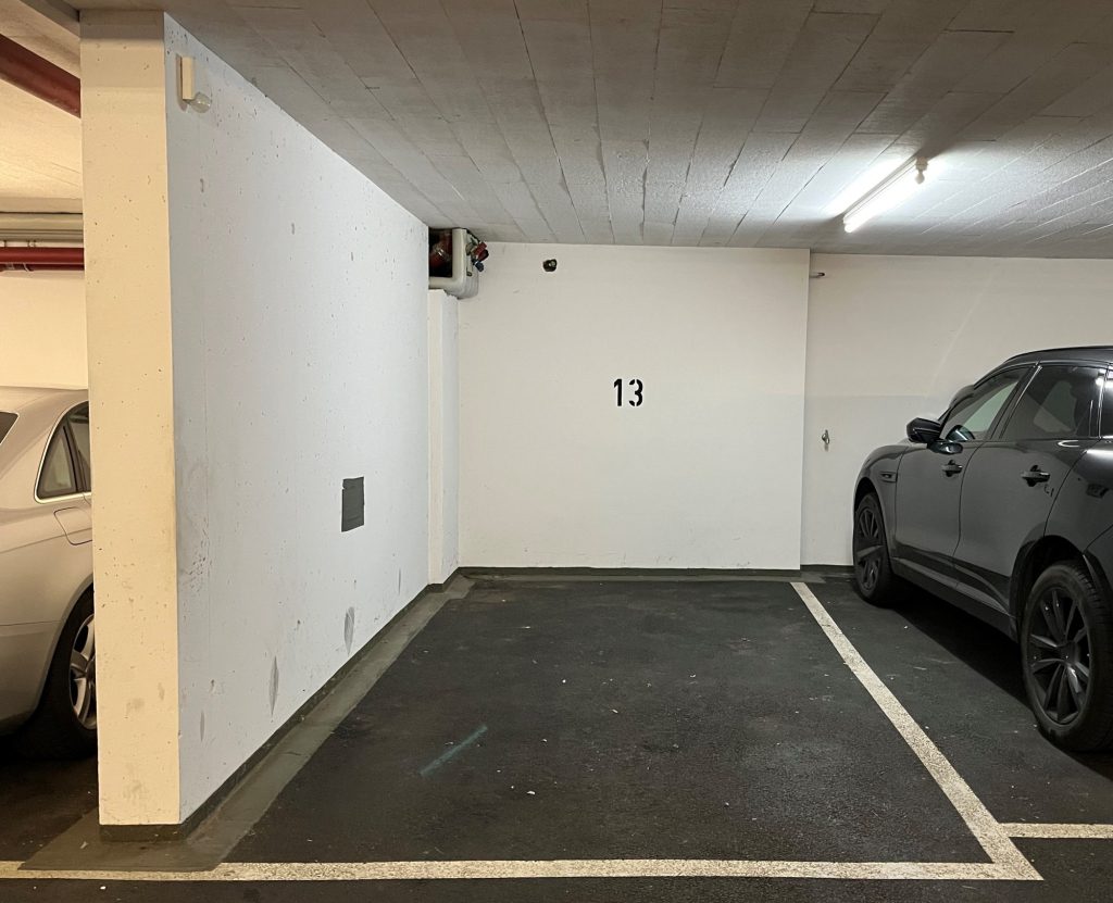 HUST Immobilien GmbH & Co. KG - Immobilienangebot - Karlsruhe / Innenstadt - Alle - Moderne 3-Zimmer-Wohnung mit Wintergarten und Tiefgaragenstellplatz nähe Ludwigsplatz – frei ab 01.08.2026