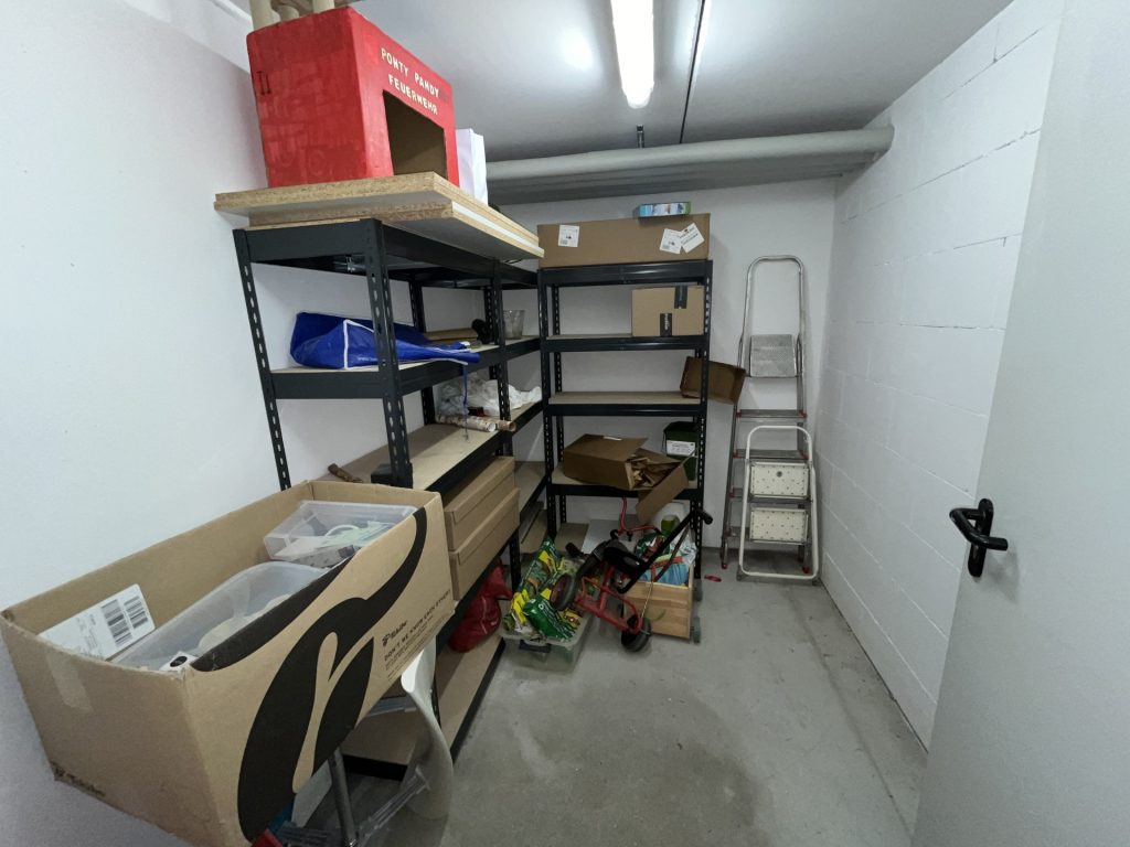 HUST Immobilien GmbH & Co. KG - Immobilienangebot - Karlsruhe / Innenstadt - Alle - Moderne 3-Zimmer-Wohnung mit Wintergarten und Tiefgaragenstellplatz nähe Ludwigsplatz – frei ab 01.08.2026