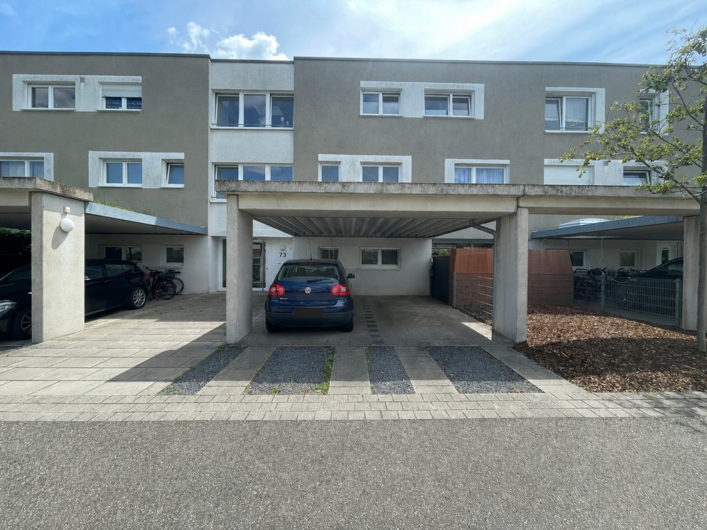 HUST Immobilien GmbH & Co. KG - Immobilienangebot - Karlsruhe / Neureut - Alle - Exklusive 4-Zimmer-Wohnung mit 144 m² Wohnfläche und Dachterrasse in familienfreundlicher Lage