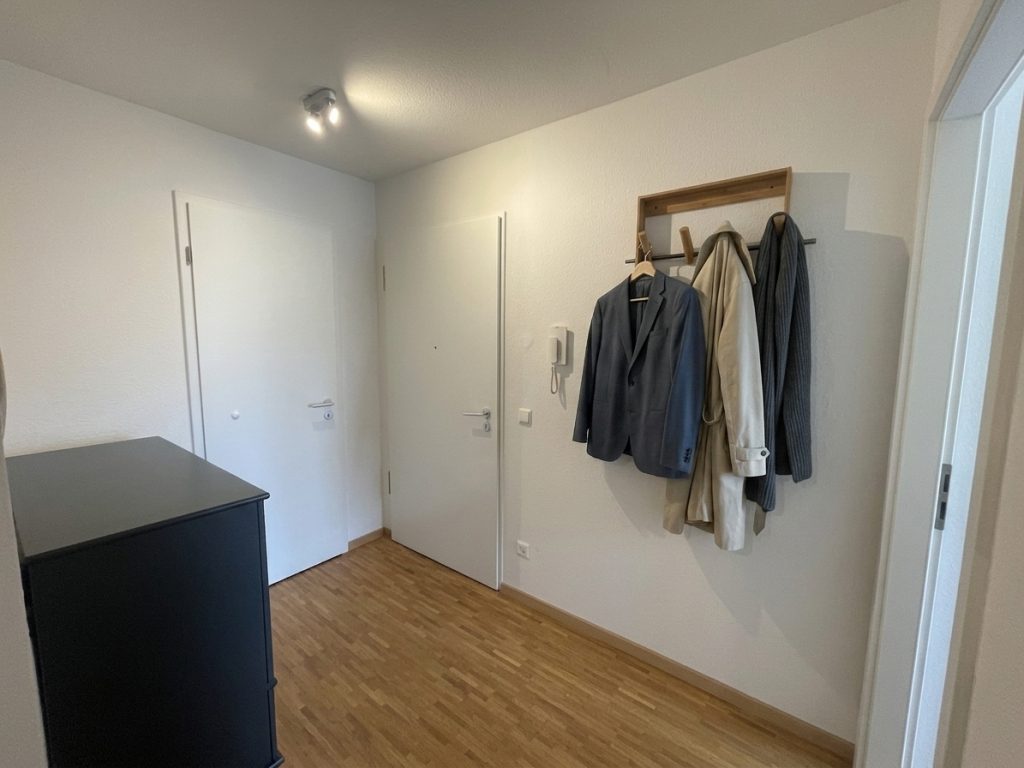 HUST Immobilien GmbH & Co. KG - Immobilienangebot - Karlsruhe / Neureut - Alle - Exklusive 4-Zimmer-Wohnung mit 144 m² Wohnfläche und Dachterrasse in familienfreundlicher Lage