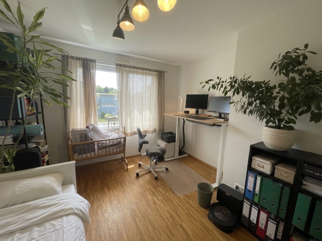 HUST Immobilien GmbH & Co. KG - Immobilienangebot - Karlsruhe / Neureut - Alle - Exklusive 4-Zimmer-Wohnung mit 144 m² Wohnfläche und Dachterrasse in familienfreundlicher Lage