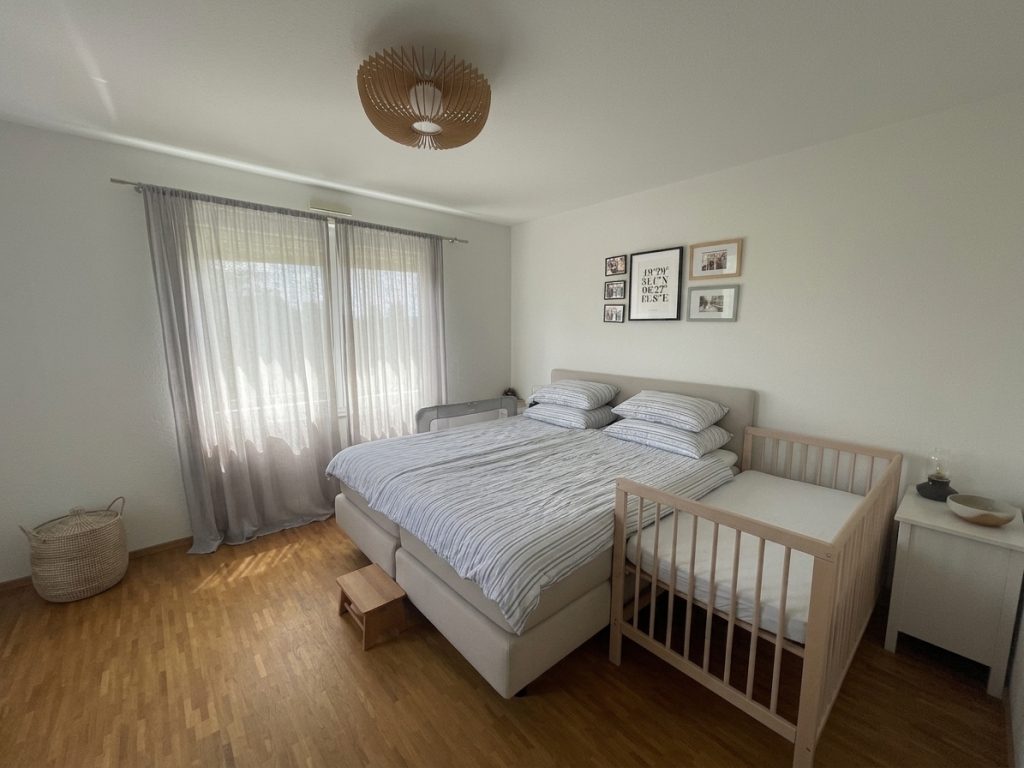 HUST Immobilien GmbH & Co. KG - Immobilienangebot - Karlsruhe / Neureut - Alle - Exklusive 4-Zimmer-Wohnung mit 144 m² Wohnfläche und Dachterrasse in familienfreundlicher Lage