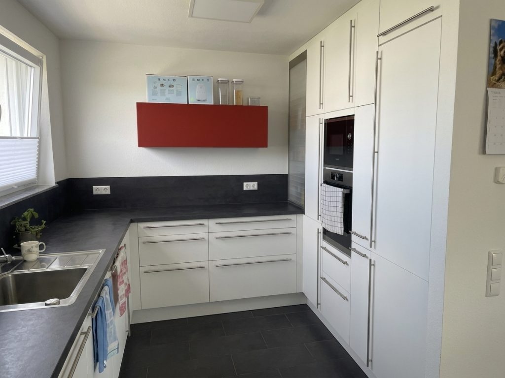 HUST Immobilien GmbH & Co. KG - Immobilienangebot - Karlsruhe / Neureut - Alle - Exklusive 4-Zimmer-Wohnung mit 144 m² Wohnfläche und Dachterrasse in familienfreundlicher Lage