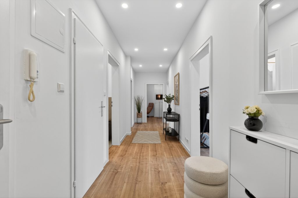 HUST Immobilien GmbH & Co. KG - Immobilienangebot - Karlsruhe / Oststadt - Alle - Bezugsfrei! Dachgeschoss-Juwel im denkmalgeschützten Gründerzeithaus – komplett renoviert